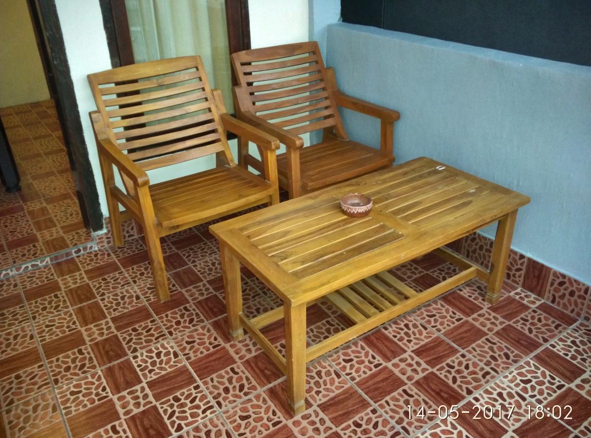 Chika House Villa Gili Trawangan Exterior photo