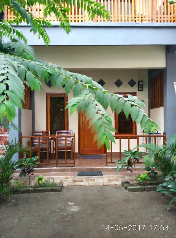 Chika House Villa Gili Trawangan Exterior photo
